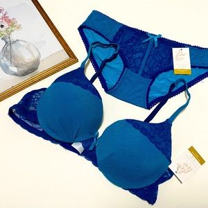 Bra and underwear set